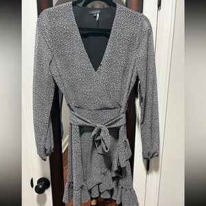1. State long sleeve dress with belt